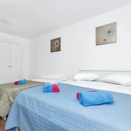 فيلة Infinite ماكارسكا