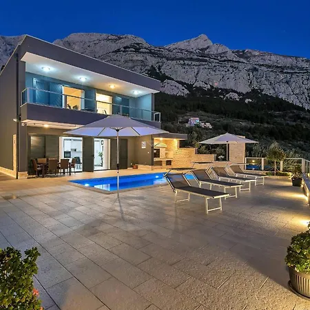 Infinite * Makarska